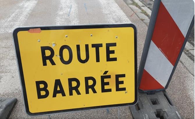 Fermeture du passage à niveau à Ayze